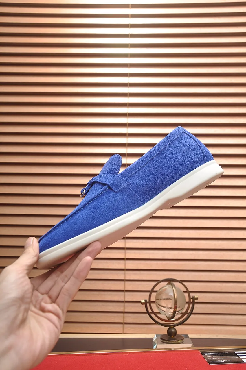 Men's shoes 💰400💶[𝐥𝐨𝐫𝐨 𝐏𝐢𝐚𝐧𝐚] [Couple model] High-end quality, affordable price, LP classic loafers, Italian treasure brand, the only brand that can match Hermès! Only after wearing it do we know that we can’t live up to our feet. Women’s code: 35-40 (customized sizes 34, 41, 42 are non-returnable) Men’s code: 38-44 (customized 45, 46, 47, 48 are non-refundable) Fabric: Customized imported cashmere Lining: Customized imported fetal cowhide Foot: Imported benzene-dyed calfskin Outsole: Exclusive original glass rubber outsole